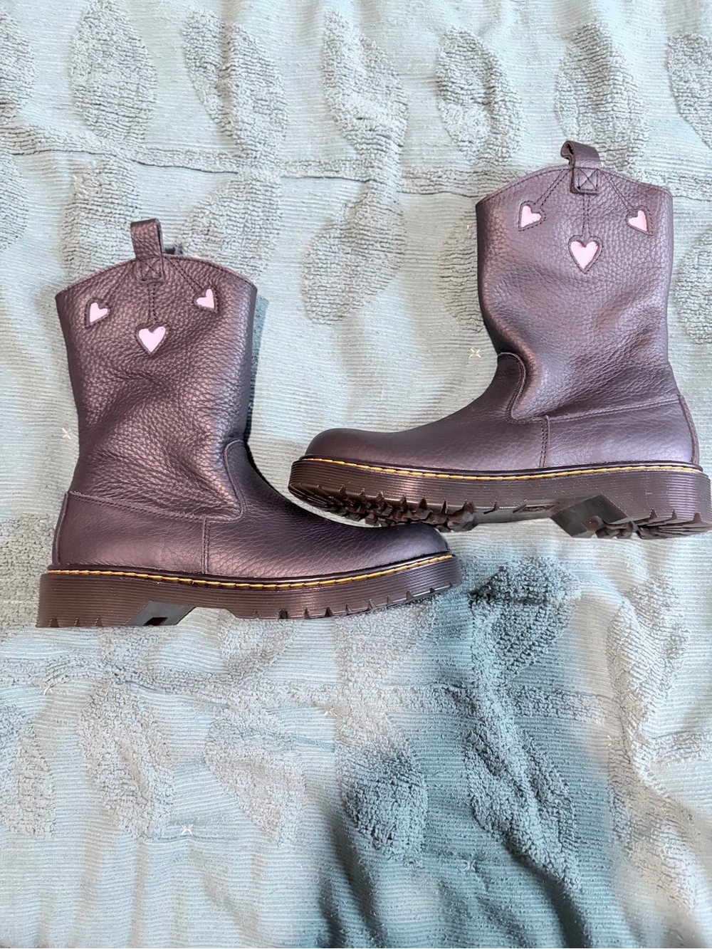 Dr martens heart boots